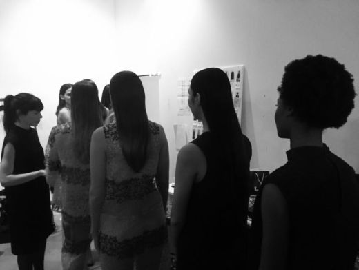 מעצב השיער אמיר אליהו בתצוגת אופנה של קום איל פו צילום : אמיר אליהו 